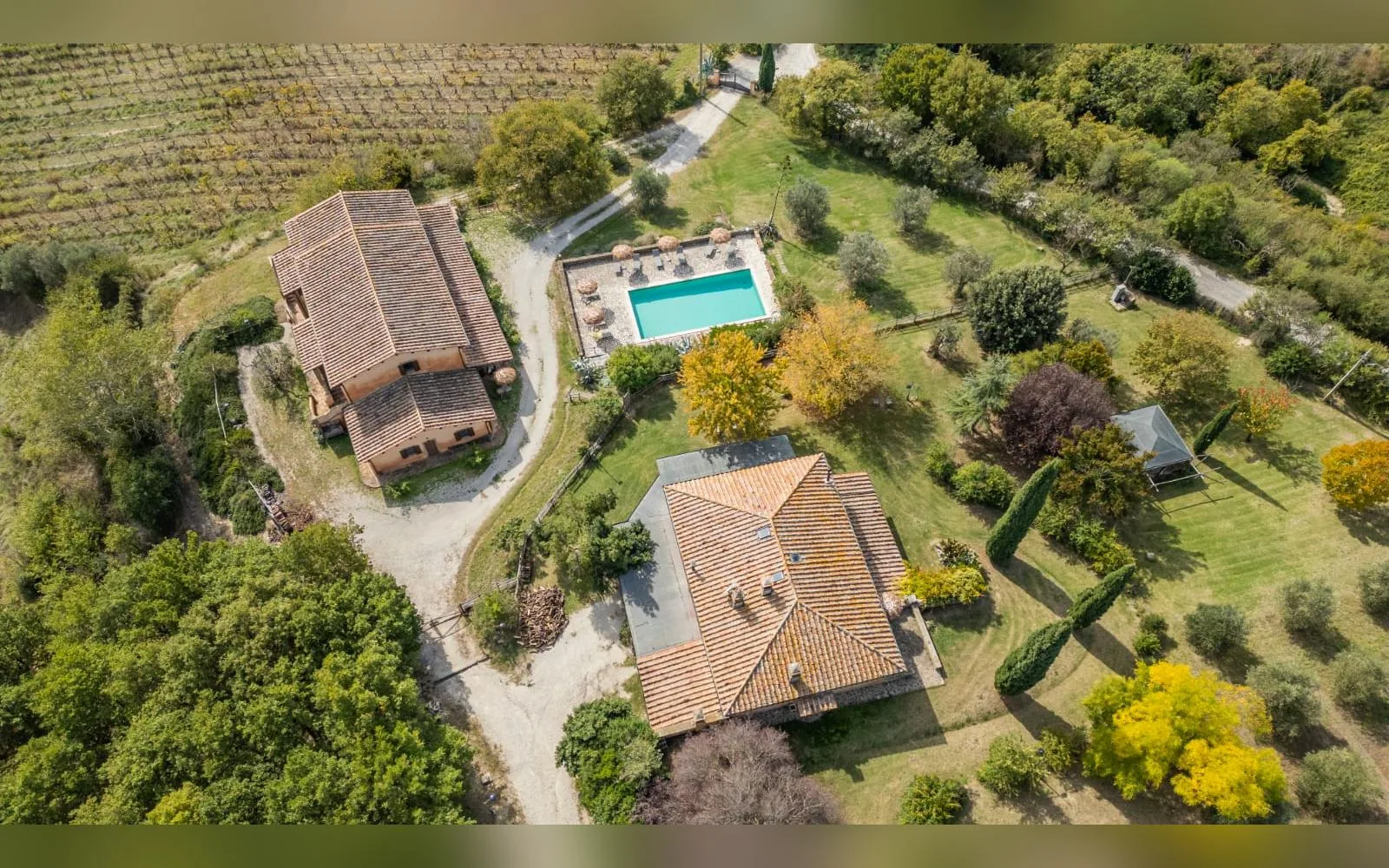 Camera con bagno privato — Casale Poggio Della Volara, terni (Umbria) (foto 23)